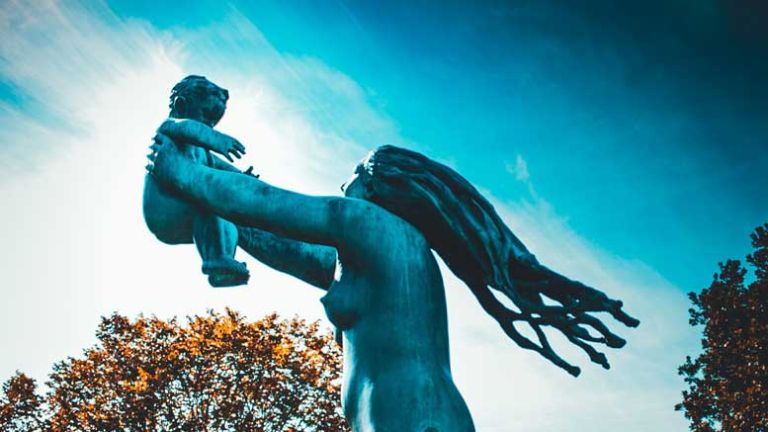 materinski-dan-blue-sky-1869297