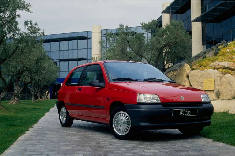 _renault_clio__19_.jpg