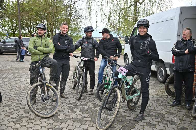 dušan-lepoša, špica-gonica, 300km, dobrodelno-kolesarjenje, dahavski-pingvini