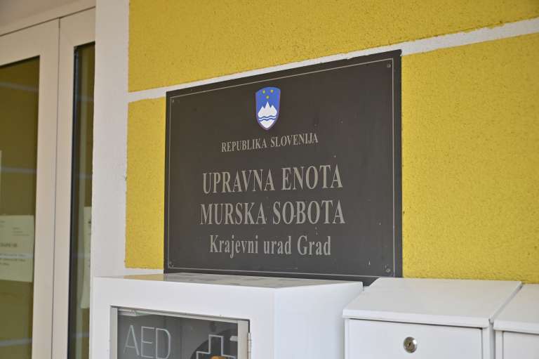 občina-grad, krajevni-urad-grad, občinska-uprava-grad