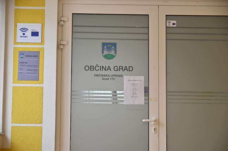 občina-grad, krajevni-urad-grad, občinska-uprava-grad