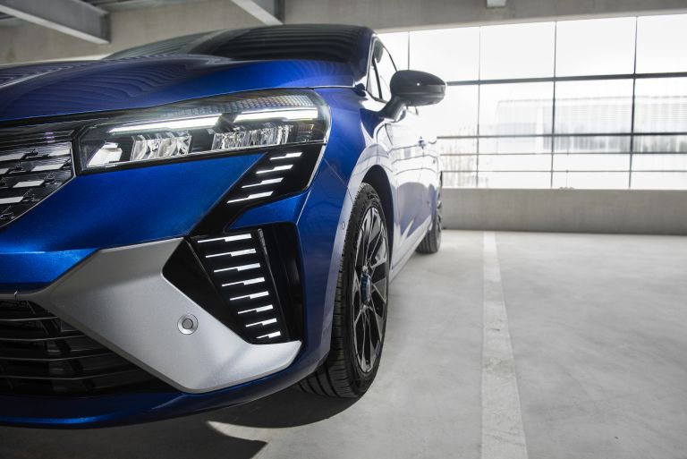 new_renault_clio__10_.jpg