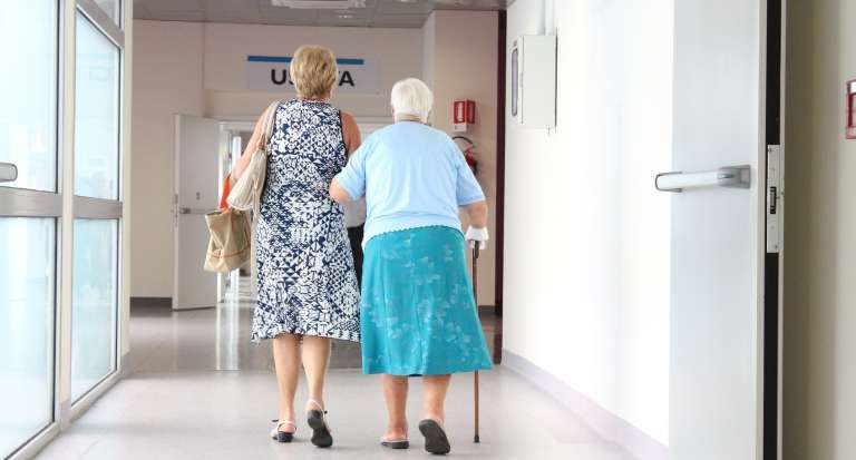 senior-citizens-g43b4dc7e6_1920.jpg