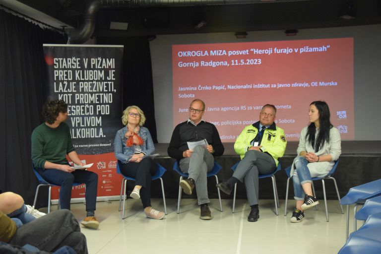 heroji-furajo-v-pižamah, posvet, gornja-radgona