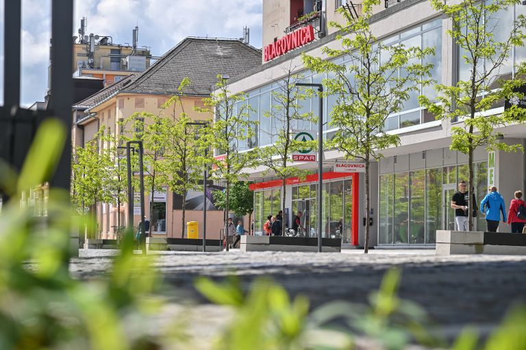 simbolična, slovenska-ulica, center-mesta, blagovnica