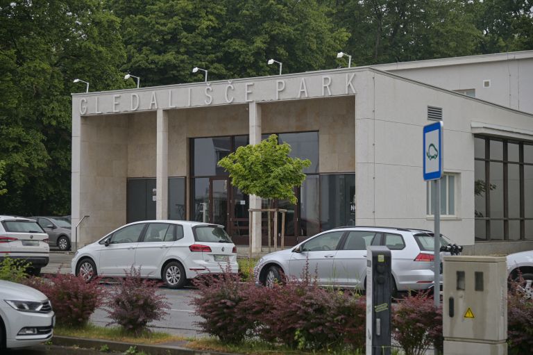 simbolična, gledališče park murska sobota