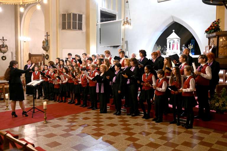 murska-sobota, koncert-otroških-zborov-iz-münchna-in--štefana-kovača-murska-sobota.