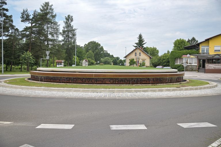 simbolična, tišina, krožišče, rondo, cesta, občina, upravna-enota