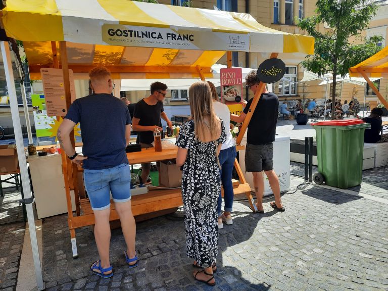 socna-vilica, slovenska-ulica