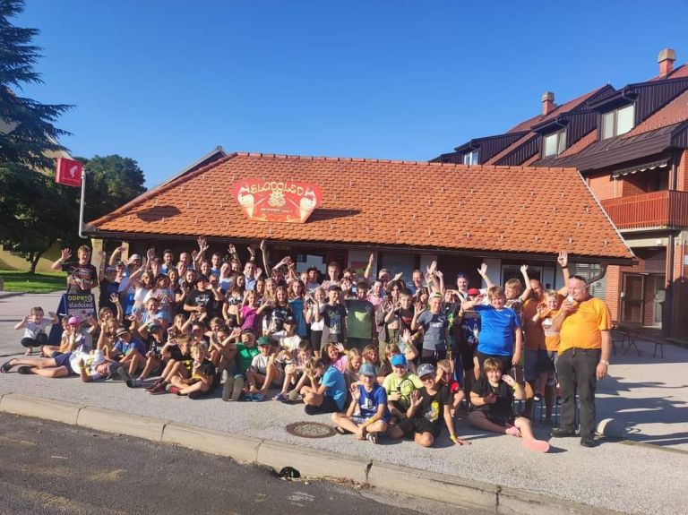 slaščičarna križevci elida, bili djabiri, kep'ca za gasilce