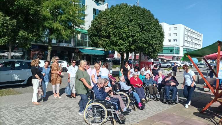 čaj-za-spomin, dom-starejših-rakičan, demenca, alzheimerjeva-bolezen