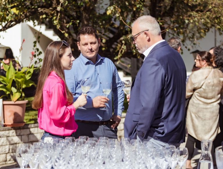 anasatsija_jovic_luka_jezervek_miha_istenic.jpg