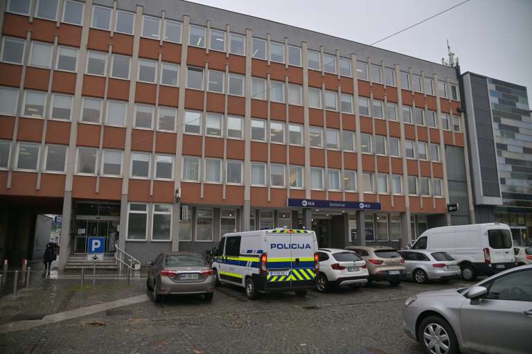 policija, nlb
