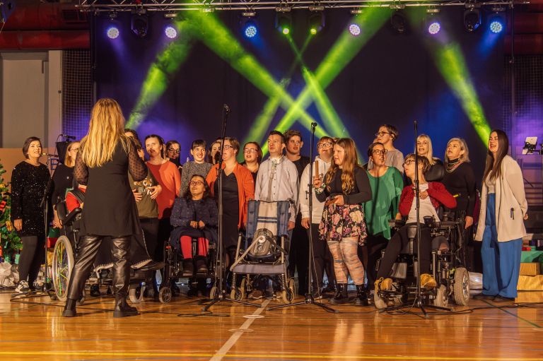 podarimo-srečo-2023, dobrodelni-koncert, osnovna-šola-iii, oš3