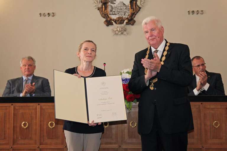 andreja žele, sazu, filozofska fakulteta univerze v ljubljani, slovenistka