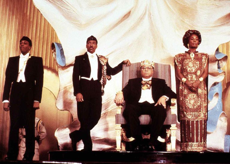 Akeem (Eddie Murphy) je odpotoval v ZDA, da si najde ženo.