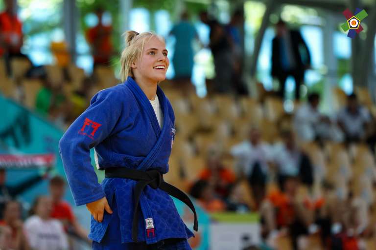 leila-mazouzi, judo