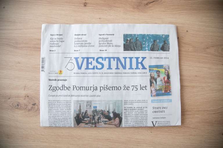 novine, vestnik, časopis, naslovnica