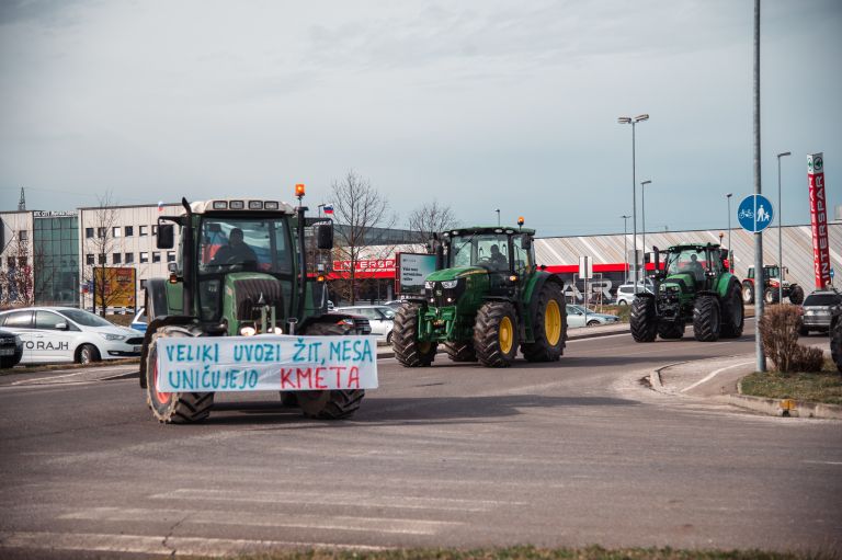 protest, kmeti, pomurje, kmetov, traktoristi, kmetje, kmetijstvo