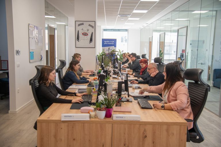 simbolična, novinarji, redakcija, vestnik, pisarna, novinarstvo, mediji