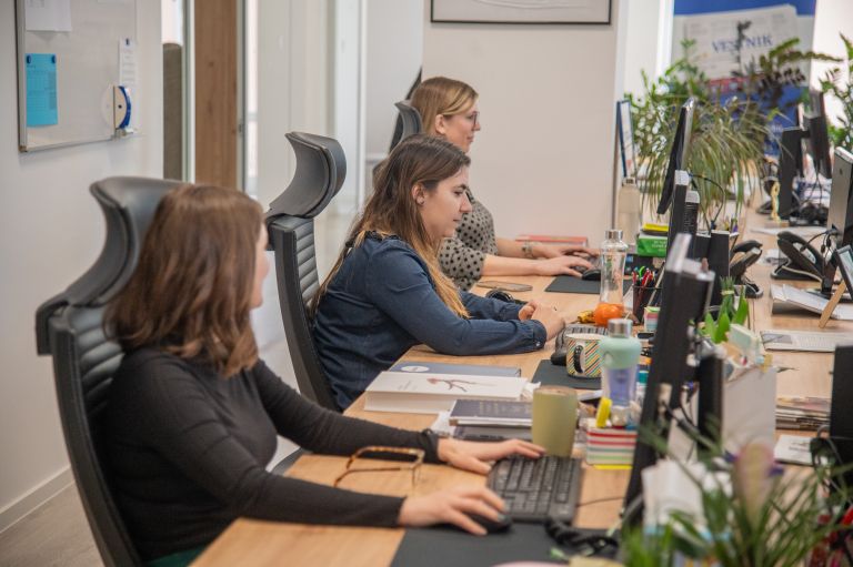 simbolična, novinarji, redakcija, vestnik, pisarna, novinarstvo, mediji