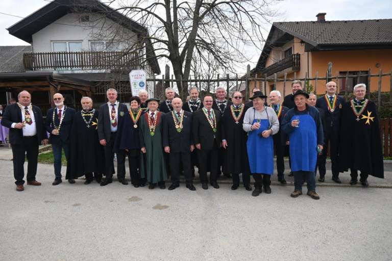 pečarovci, viteška-rez-vinske-trte