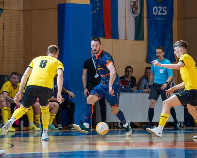 meteorplast-šic-bar, futsal