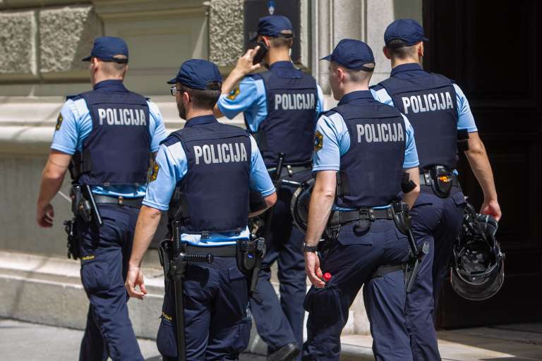 policistimvavpotic.jpg