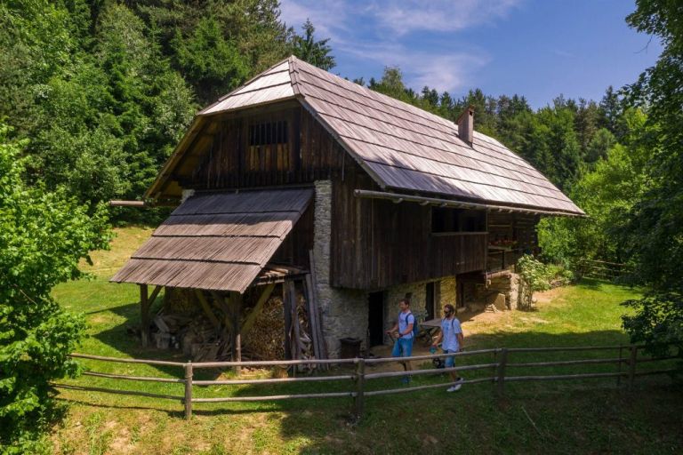 Kavcnikova-domacija-02-visitsaleska-1024×682