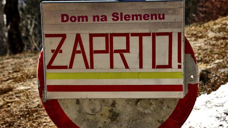 andrejev-dom-zaprta-cesta