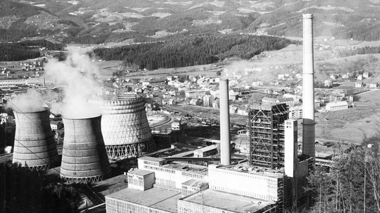 TEŠ-Faza-III,-blok-4,-gradnja-1971-(1)