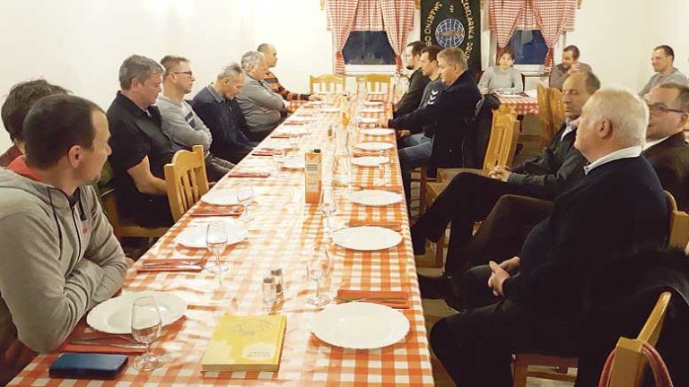 čebelarji-šmartno_174907