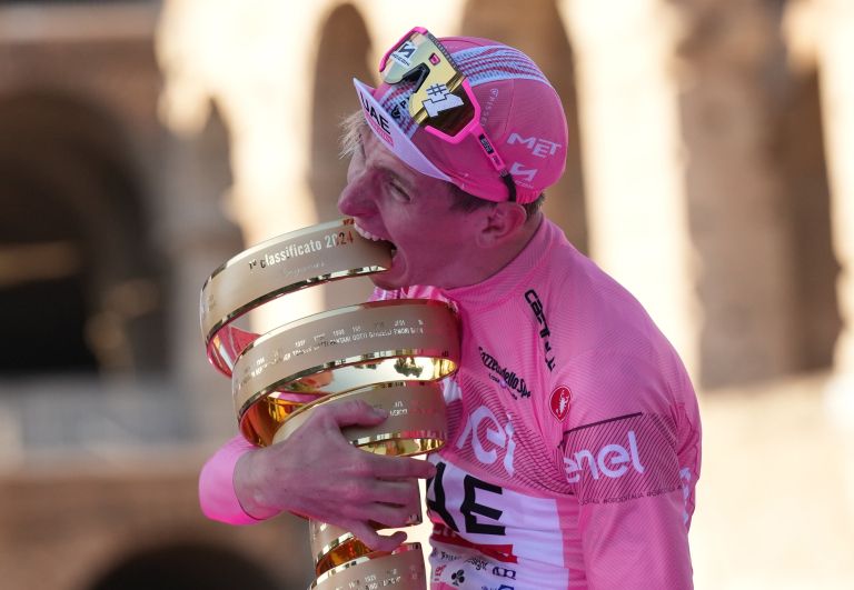 tadej pogačar giro.jpg