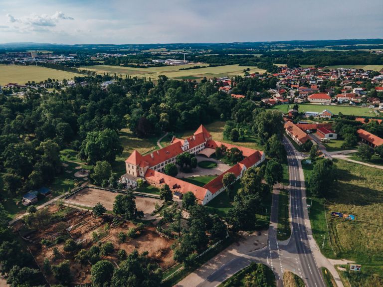 ris, dvorec-rakičan, grad, rakičan, dron