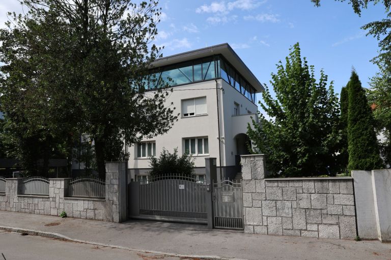 trstenjakova 2 sds-pl013_1.JPG