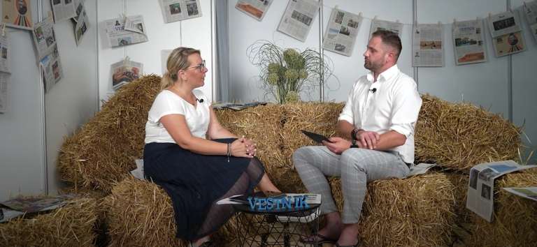 vestnik na agri, mateja čalušić, podkast, kavč