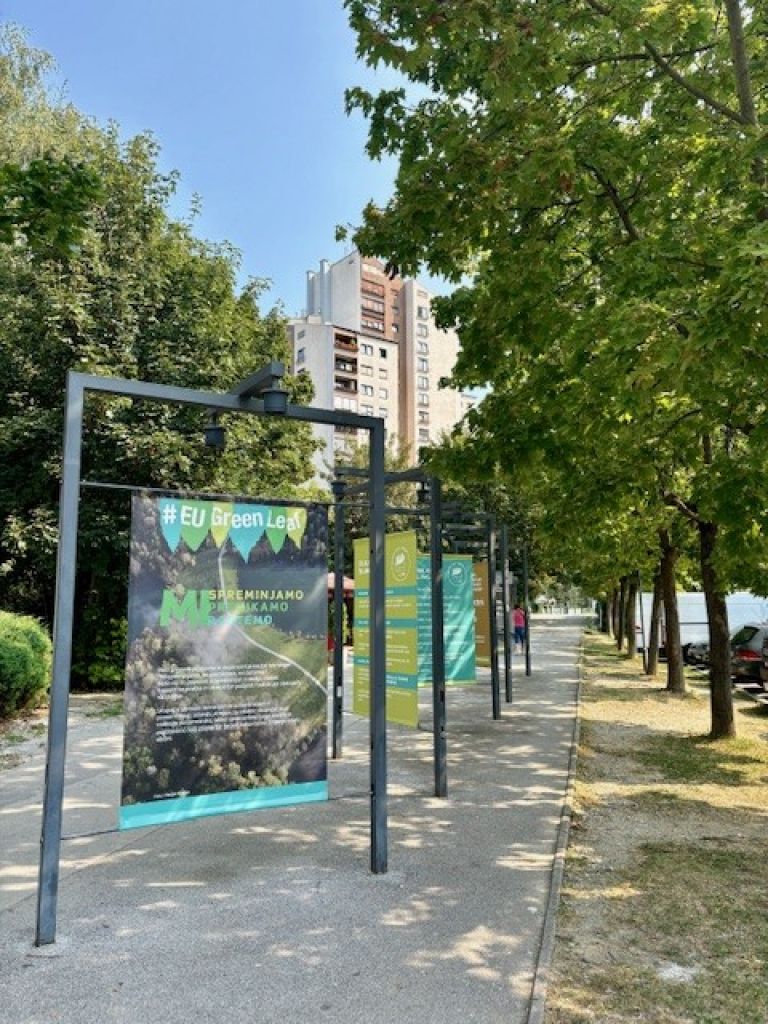 razstava pošta 2.jpg