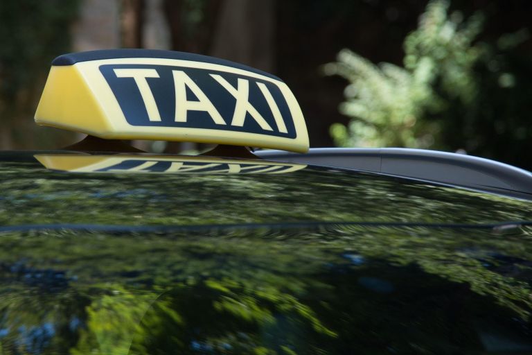 Taxi