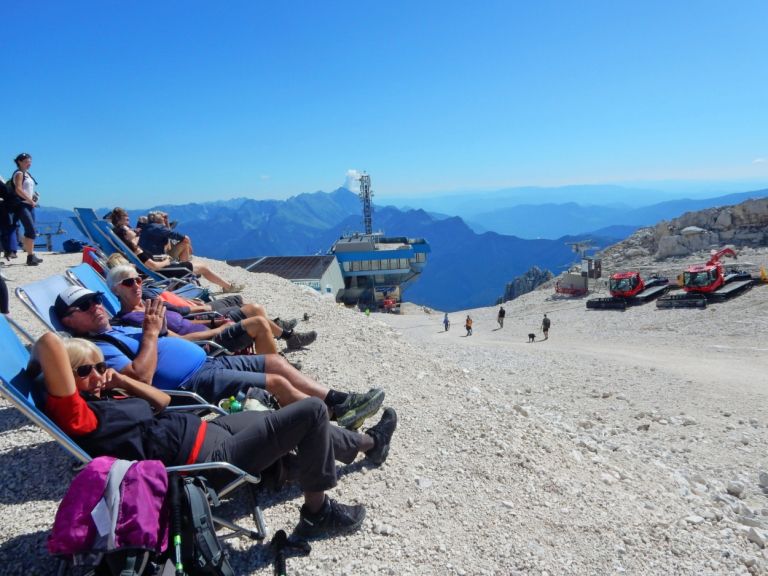 914575_207-kanin_turisti.jpg