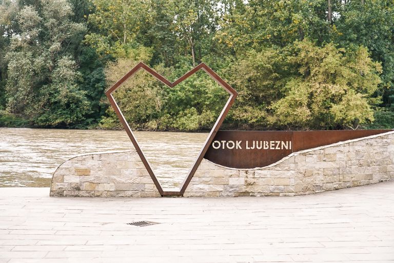 otok-ljubezni, ižakovci, kumpi, mlin-na-muri