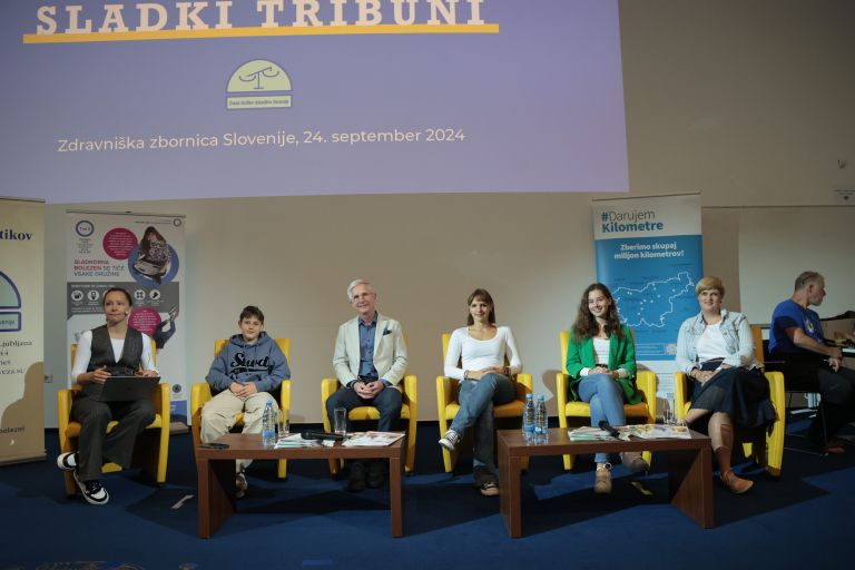 Sladka tribuna_1_foto Robert Balen.jpg