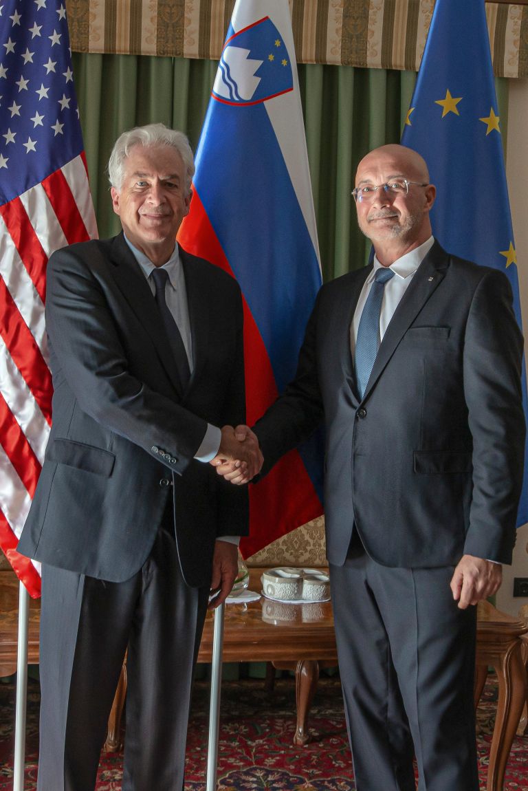 burns kadivnik SOVA.jpg