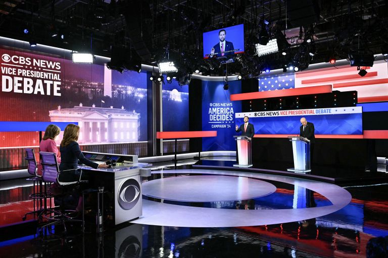 walz vance soocenje.jpg