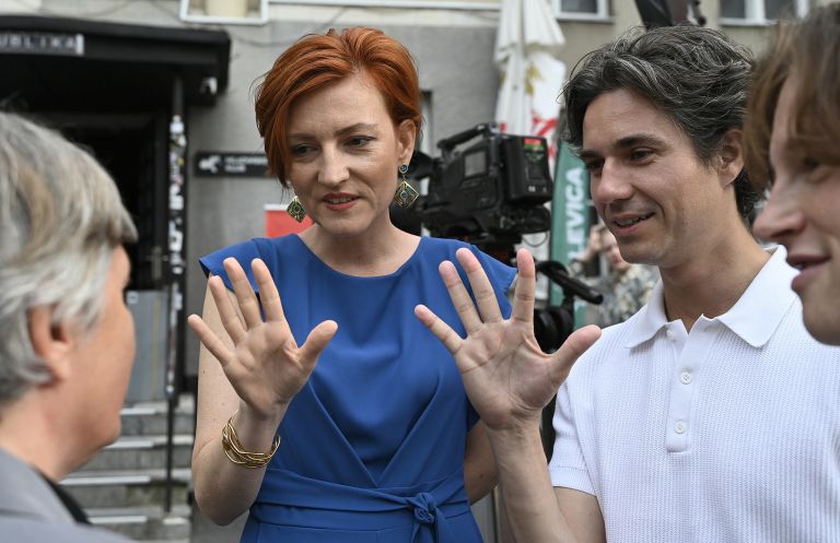 asta vrecko mesec-saso radej.jpg