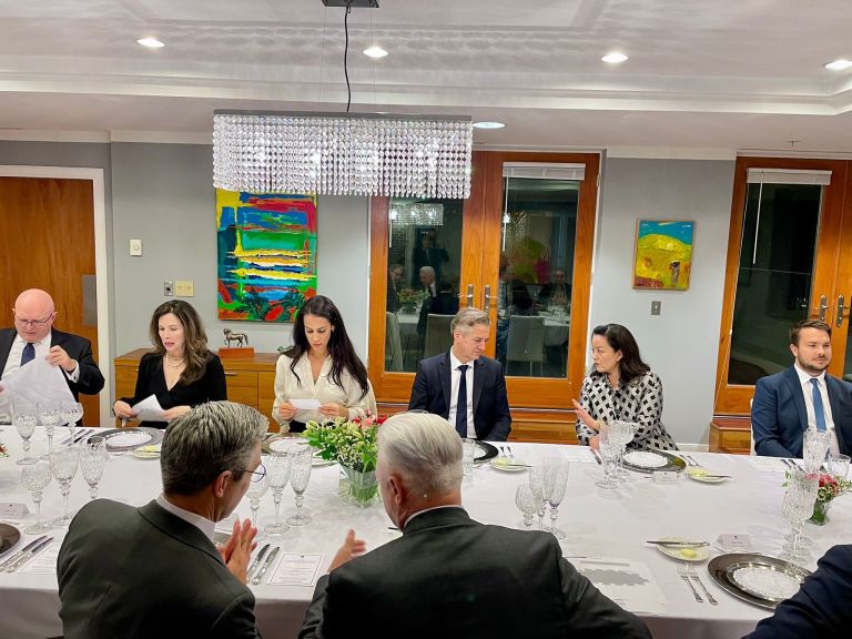 KOLAZ golob zda-ukom2.jpg