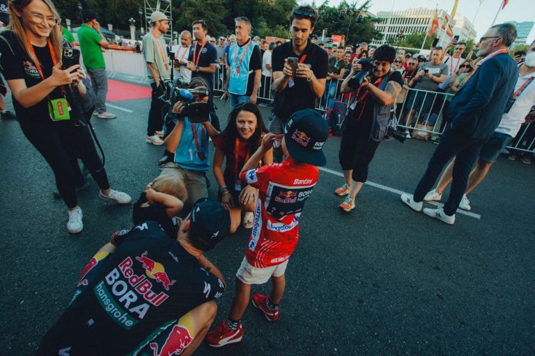 roglic6a Maximilian Fries.jpg