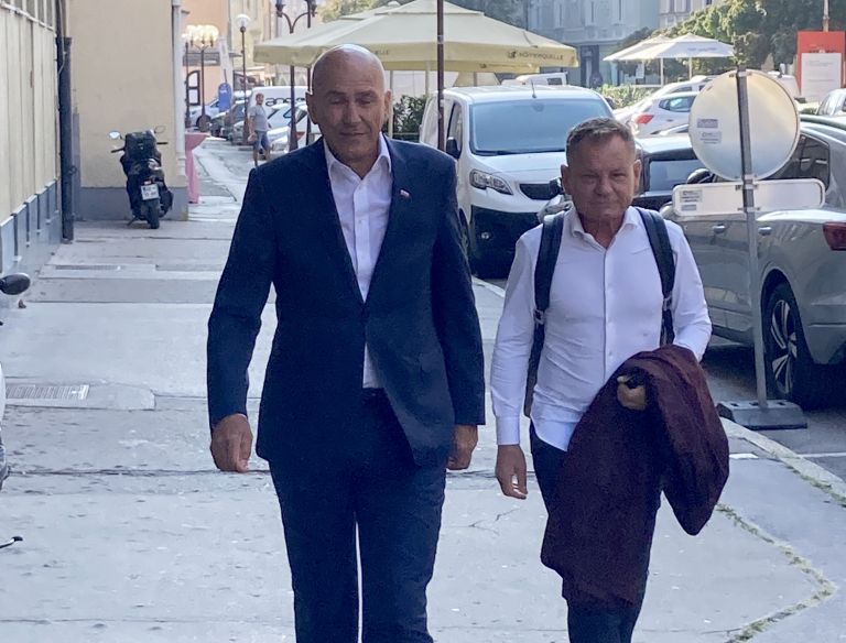 UV 1 jansa matos Damijana Zist.jpg