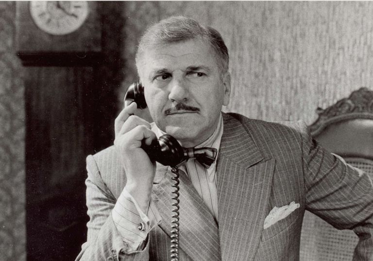 Bata Živojinović