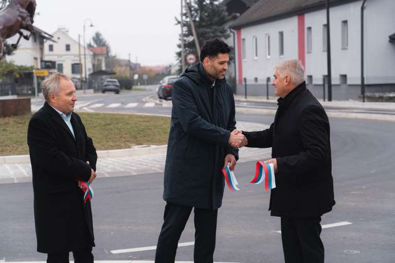 lukavci, občina-križevci-pri-ljutomeru, obnovljena-cesta