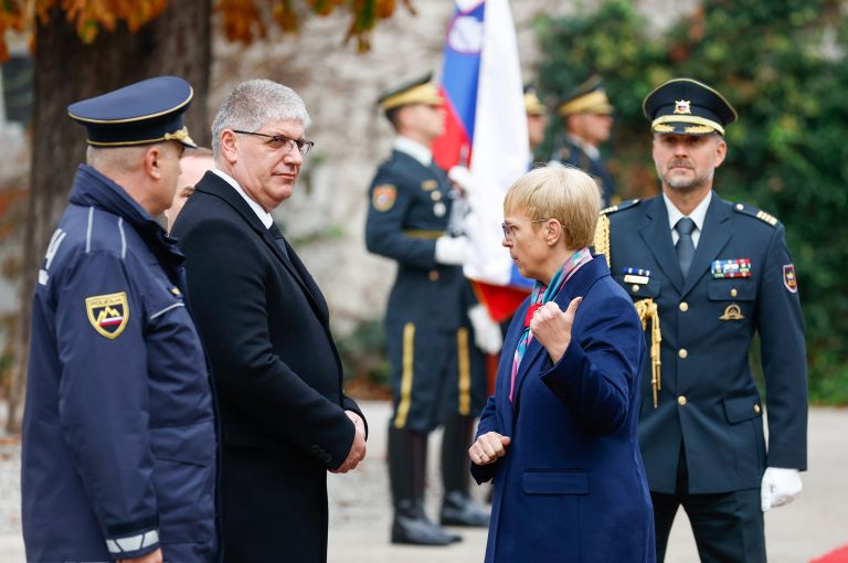 poklukar musar-bobo.jpg